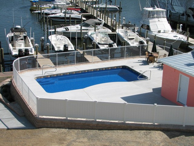 marina pool